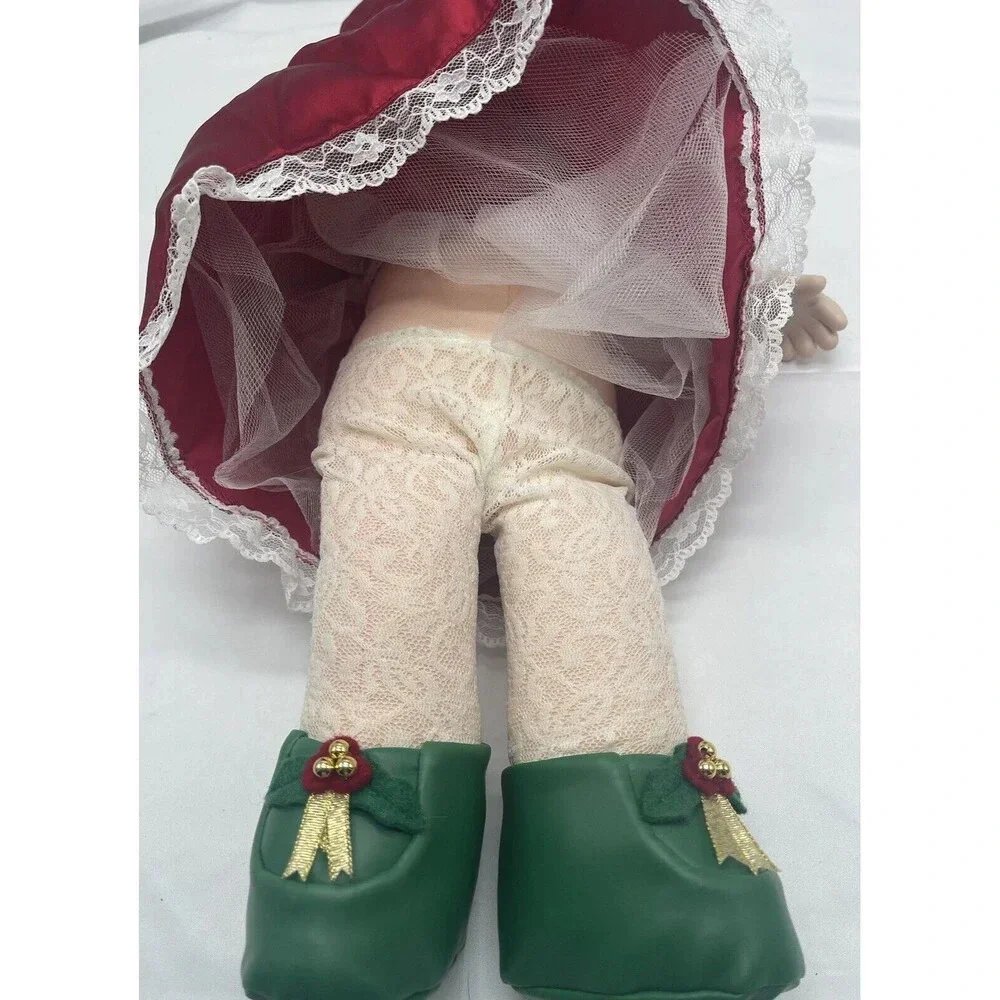 Precious Moments 1999 Christmas Doll Holly QVC Exclusive Vintage Missing Hair